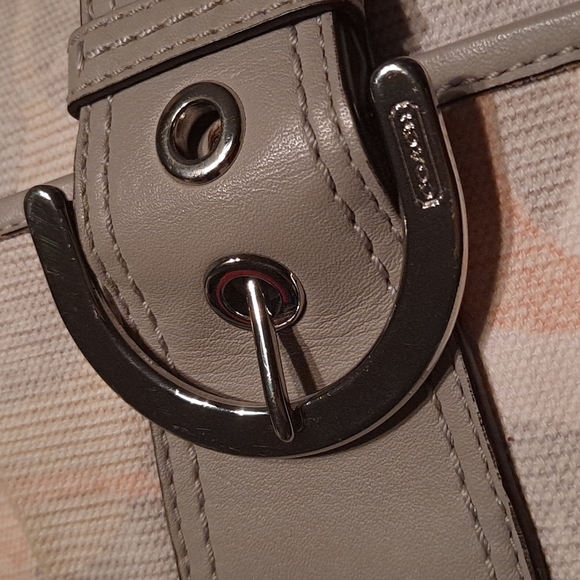 Coach Soho Shoulder Bag - Picture 7 of 11